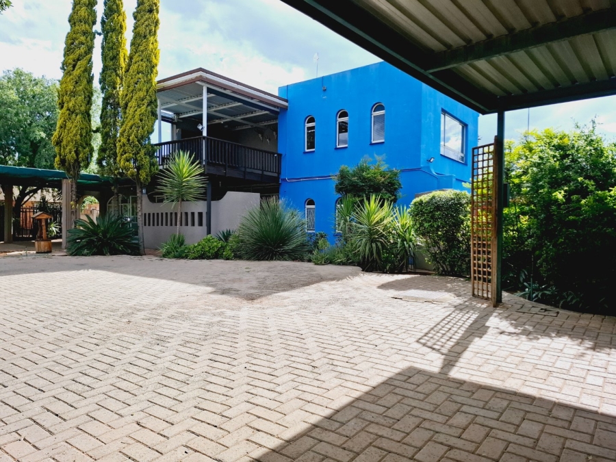 5 Bedroom Property for Sale in Fichardt Park Free State